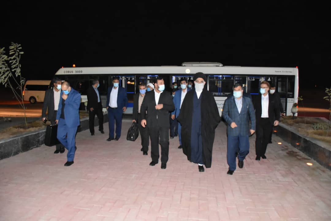 ورود رییس دیوان عالی کشور به بندرعباس با استقبال رییس کل دادگستری استان هرمزگان