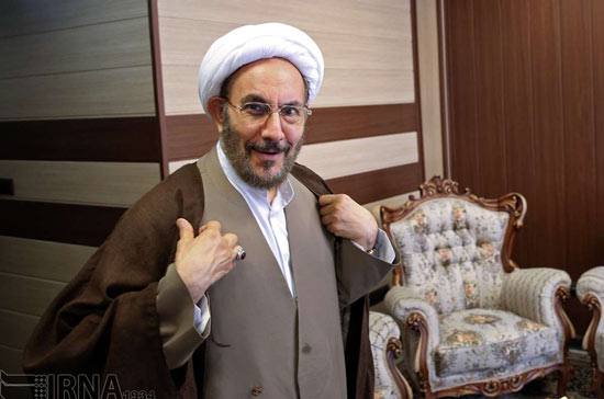 مشاور رئیس جمهور: استفاده از قوم عرب در مدیرت کلان کشور چه ضرری داشته است؟