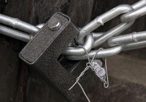 کارخانه آسفالت شهرداری گیلانغرب پلمب شد