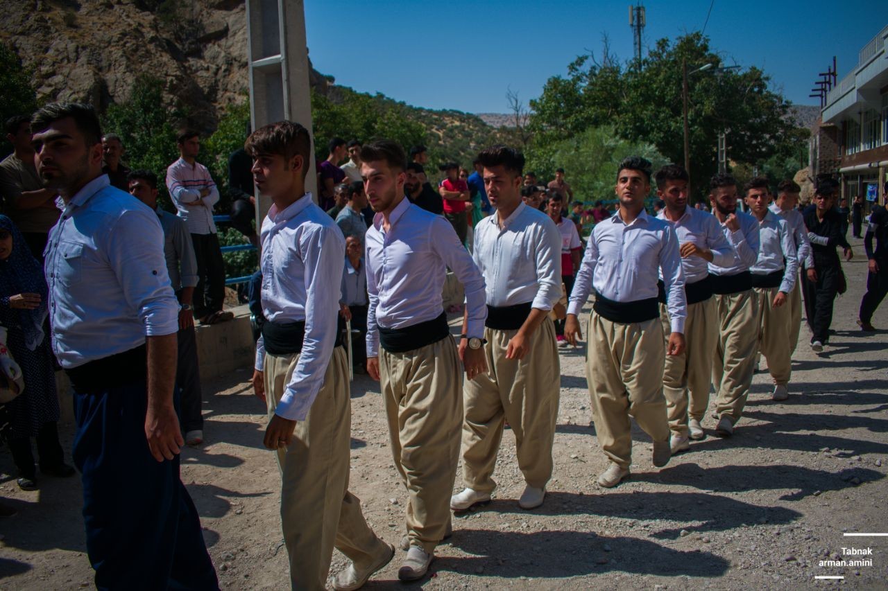 جشنواره میوههای بهشتی در منطقه گردشگری ریجاب برگزار شد جشنواره میوههای بهشتی در منطقه گردشگری ریجاب برگزار شد