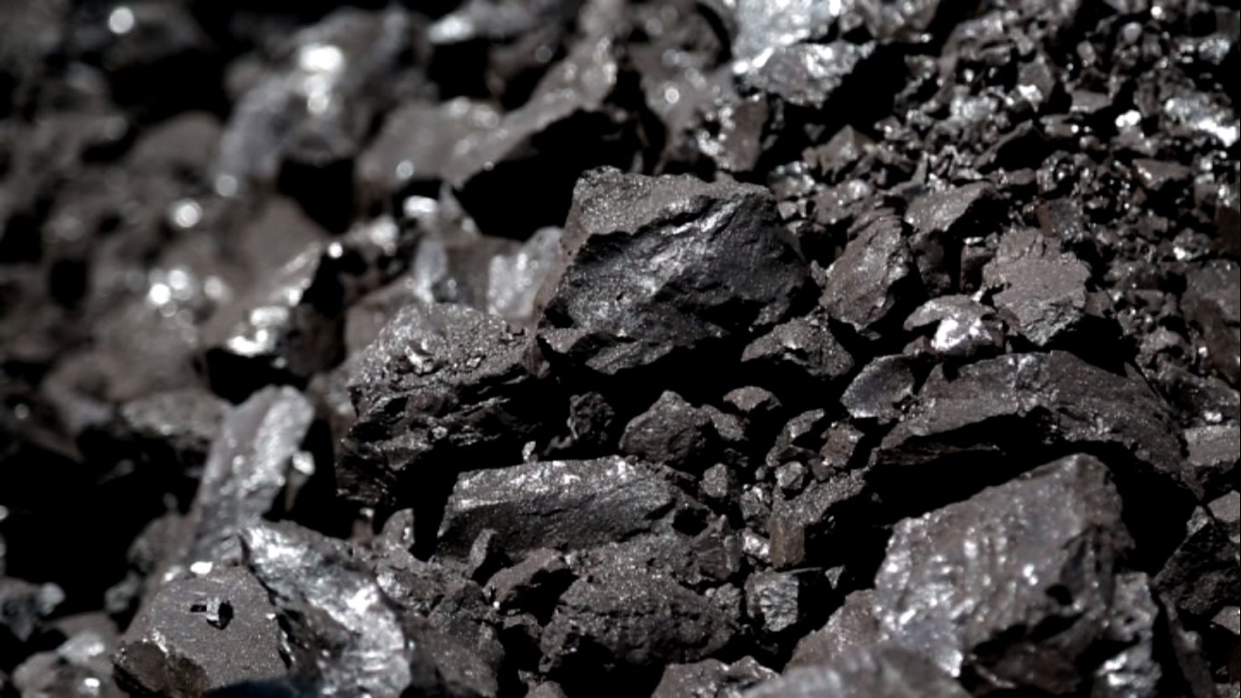 افتتاح کارخانه تولید و بسته بندی پودر بیتومین در گیلانغرب