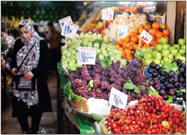واسطه ها نبض بازار را در اختیار دارند؟؟/ مردم میوه هم نخورند!