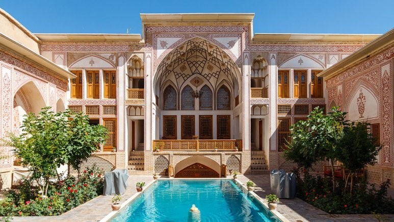 درباره هتل مهینستان راهب کاشان درباره هتل مهینستان راهب کاشان