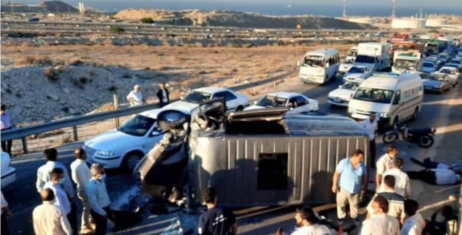 تصادف مینی بوس کارگران پتروشیمی در پارس جنوبی ۷ مصدوم بر جای گذاشت