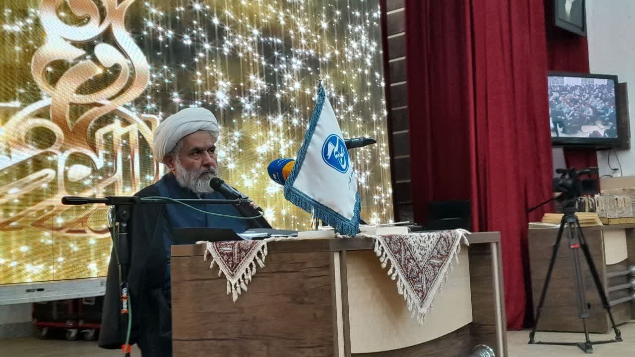 آمریکا به دنبال ایجاد تنش در روابط ایران با همسایگانش است/ نظام سلطه در حال فروپاشی است