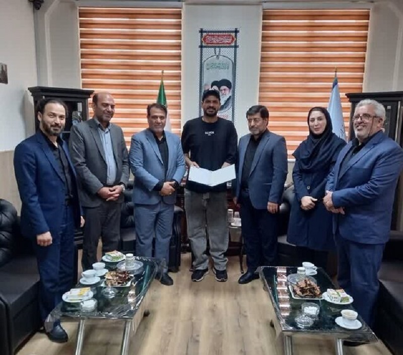 تجلیل از قهرمان المپیکی استان قم