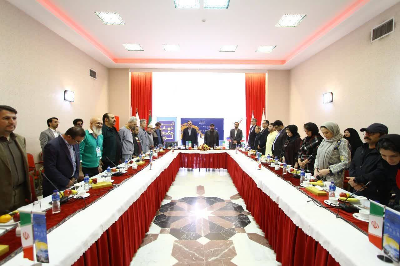 ما داوران جشنواره بین المللی تئاتر کودک برای حال خوب مردم اینجا هستیم+ فیلم