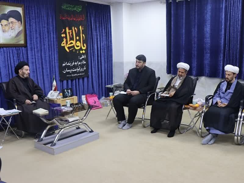 ۱۷۰ کتابخانه مخزن دار و باز در لرستان موجود است ۱۷۰ کتابخانه مخزن دار و باز در لرستان موجود است