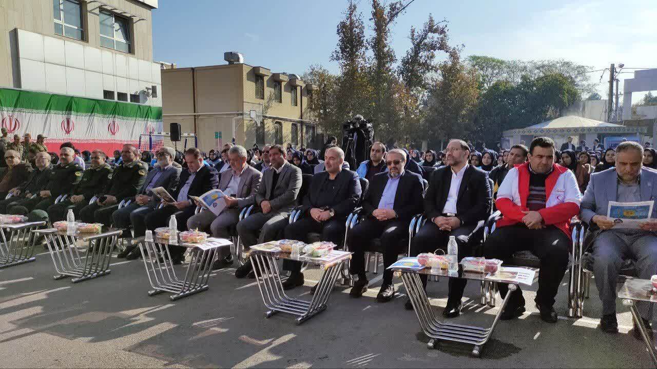 برگزاری آیین نکوداشت هفته و نواختن زنگ پدافند غیرعامل در مشهد