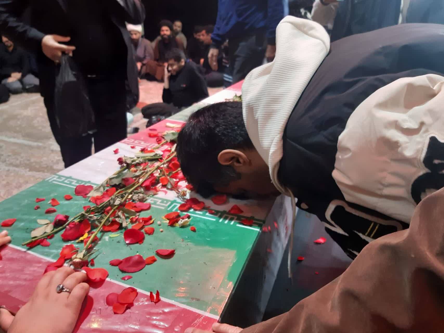 پیکر ۱۴ شهید گمنام در اهواز تشییع شد پیکر ۱۴ شهید گمنام در اهواز تشییع شد