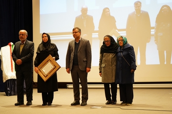 فارس از نخبگان خود حمایت میکند؛ اعطای زمین به ۱۰۰ نخبه