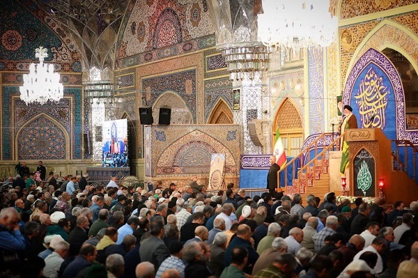 حرکت جهادی مسئولان، شرط حل مشکلات اقتصادی/ باید بر فضای مجازی و شبکه نمایش خانگی نظارت شود