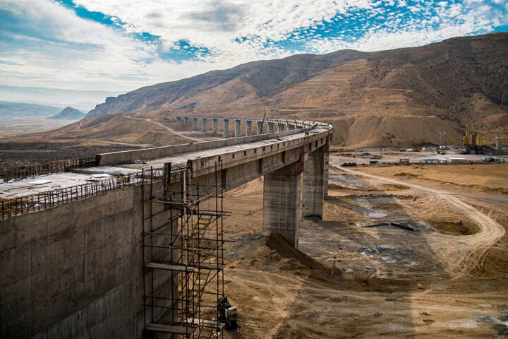 ۱۷۰ کیلومتر مسیر راه آهن میانه_اردبیل ریل گذاری شده است