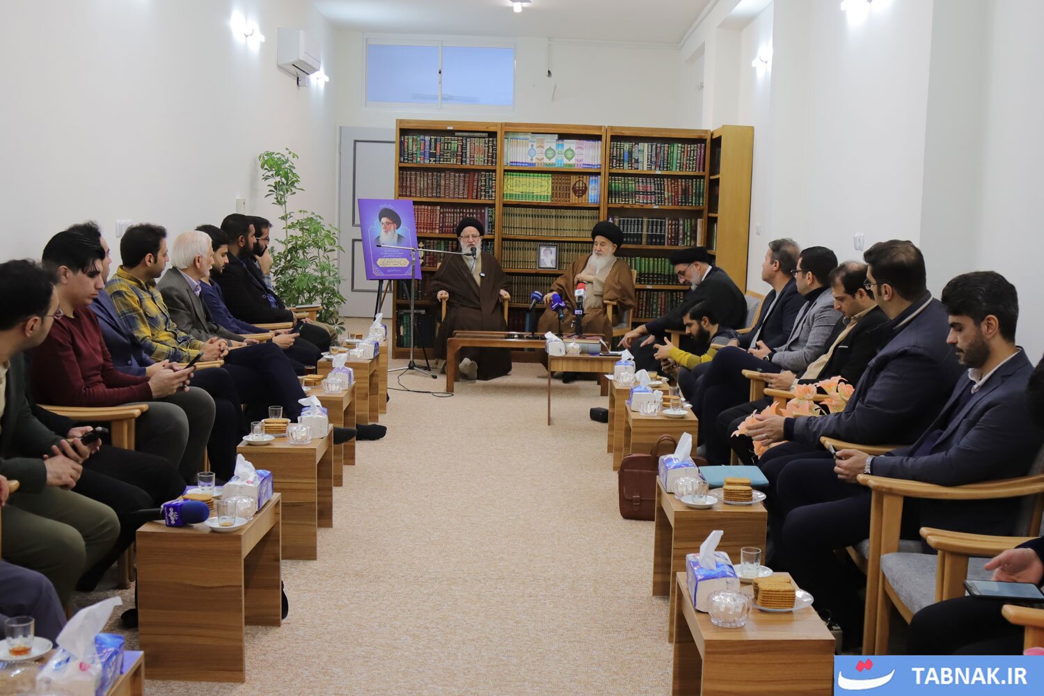 گزارش تصویری / نشست خبری سالگرد ارتحال آیت الله العظمی گلپایگانی(ره) گزارش تصویری / نشست خبری سالگرد ارتحال آیت الله العظمی گلپایگانی(ره)