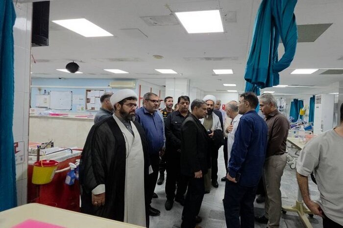 معاون استاندار هرمزگان از مجروحان تجاوز ارتش آمریکا به کوهستک عیادت کرد/ شهادت تلخ کودک چهار ساله