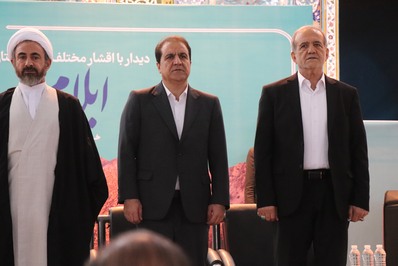 دیدار مردمی رییس جمهور با مردم ایلام